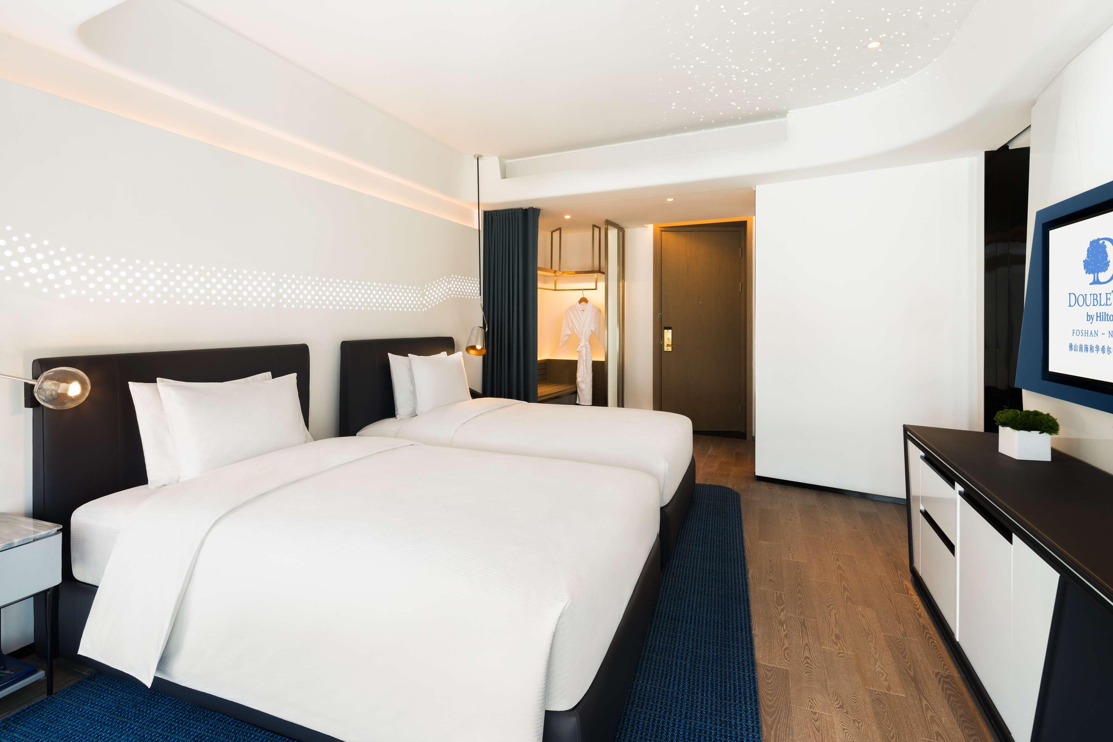 Doubletree By Hilton Foshan Nanhai-Free Canton Fair Shuttle Bus Zewnętrze zdjęcie