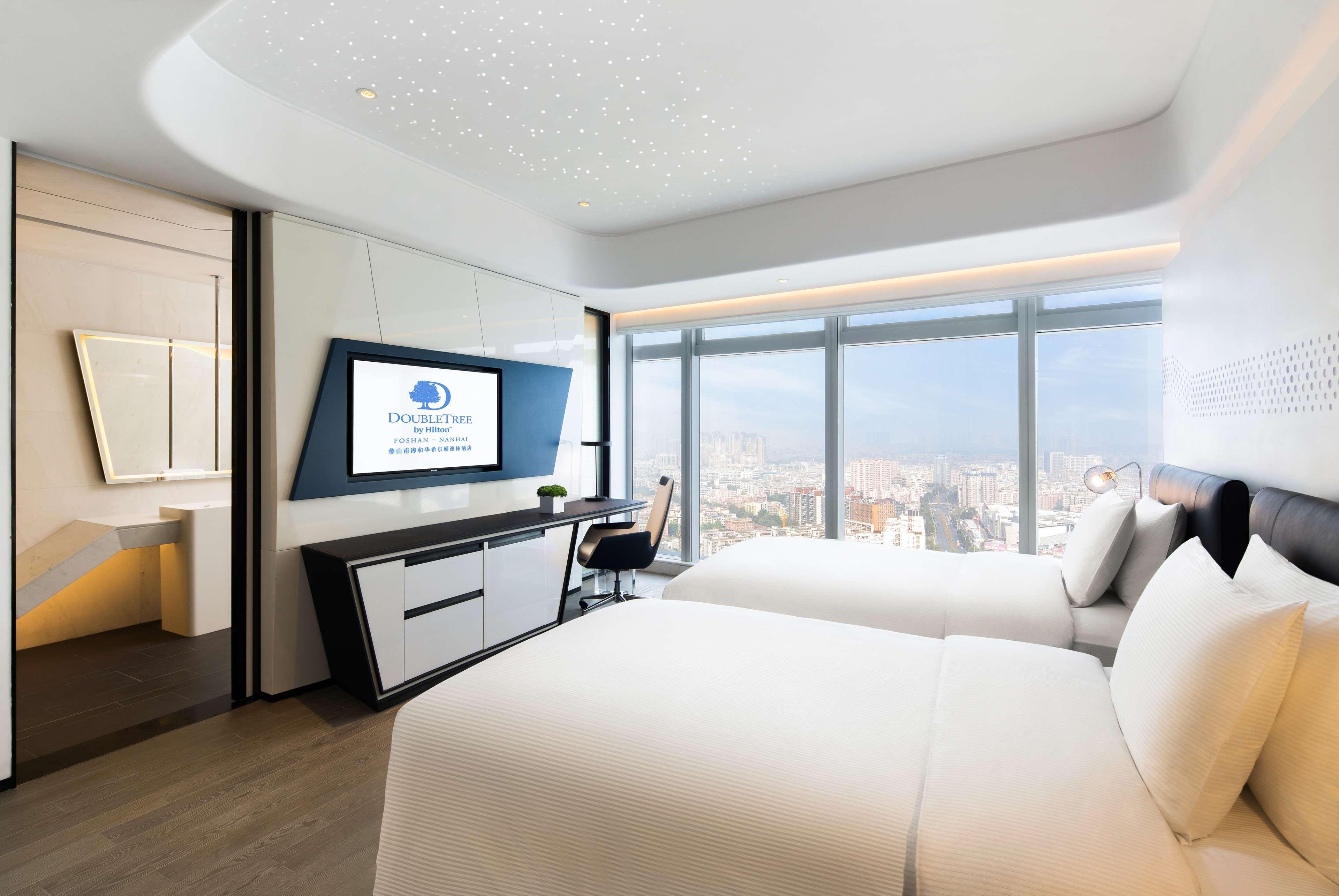 Doubletree By Hilton Foshan Nanhai-Free Canton Fair Shuttle Bus Zewnętrze zdjęcie