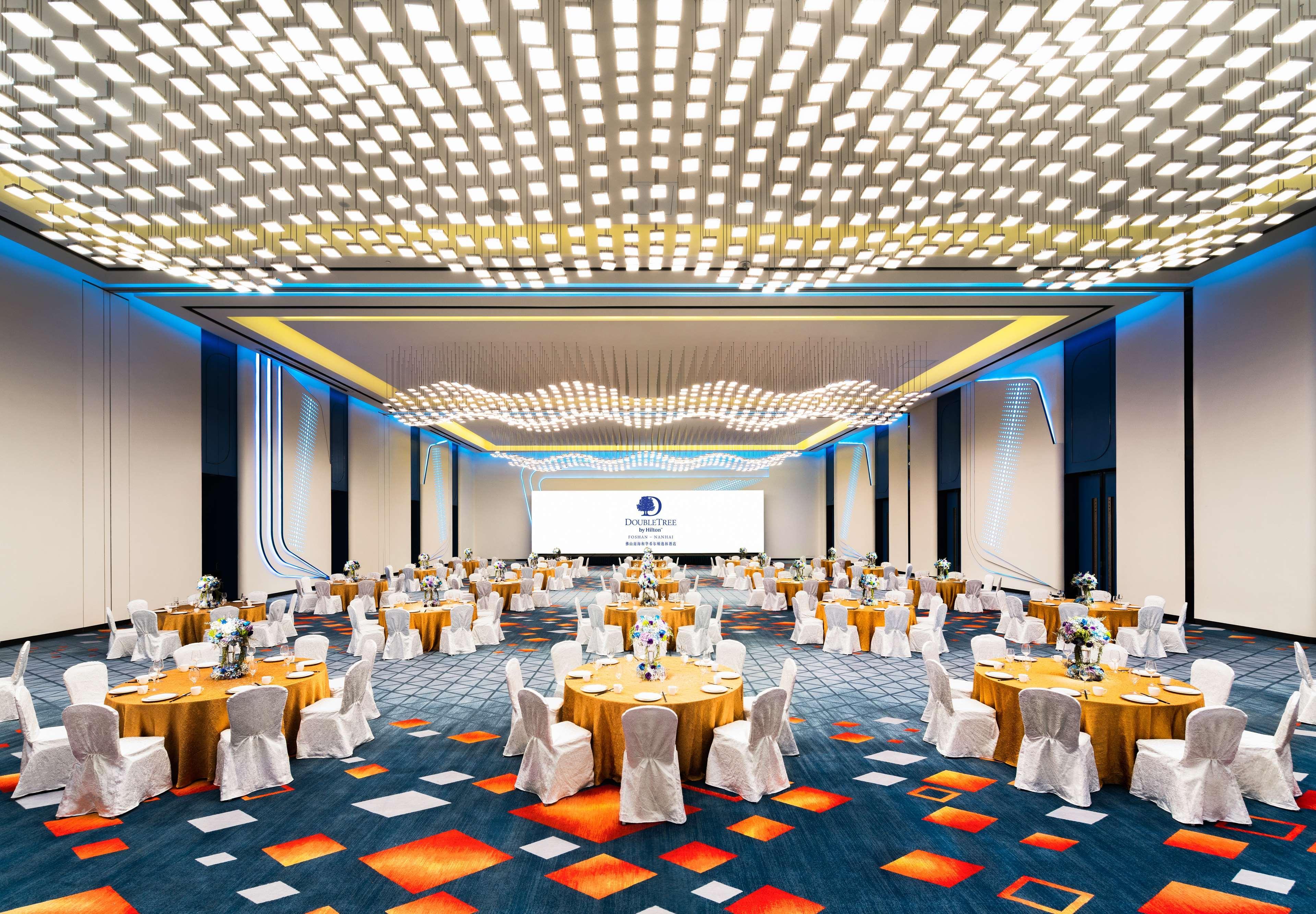 Doubletree By Hilton Foshan Nanhai-Free Canton Fair Shuttle Bus Zewnętrze zdjęcie